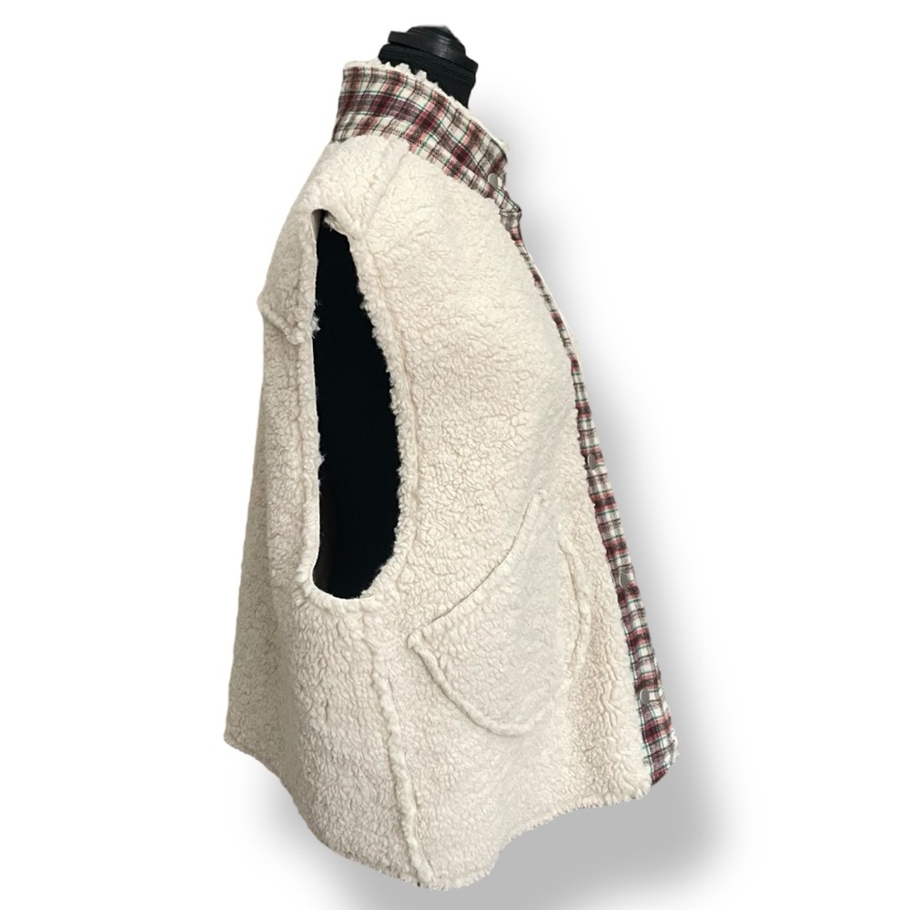 NWT Cozy Cream Sherpa Vest by Cider Snap Front Tartan Plaid Trim Cottage Nordic - Picture 4 of 15